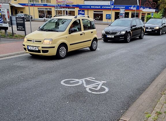 Fahrradpiktogramm im Hoheberger Weg