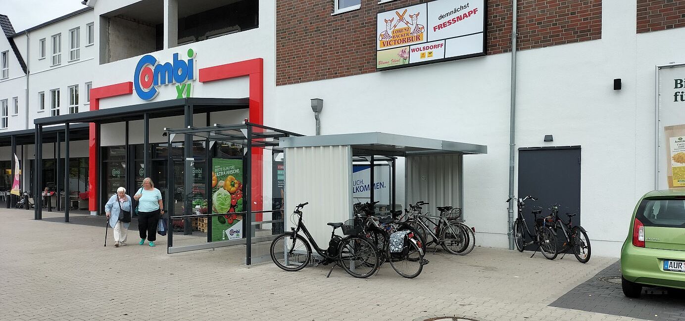 Neue Abstellanlage am Haupteingang