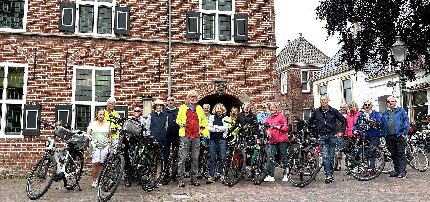 Gruppenfoto bei der Nicolaikerk Gruppenfoto bei der Nicolaikerk